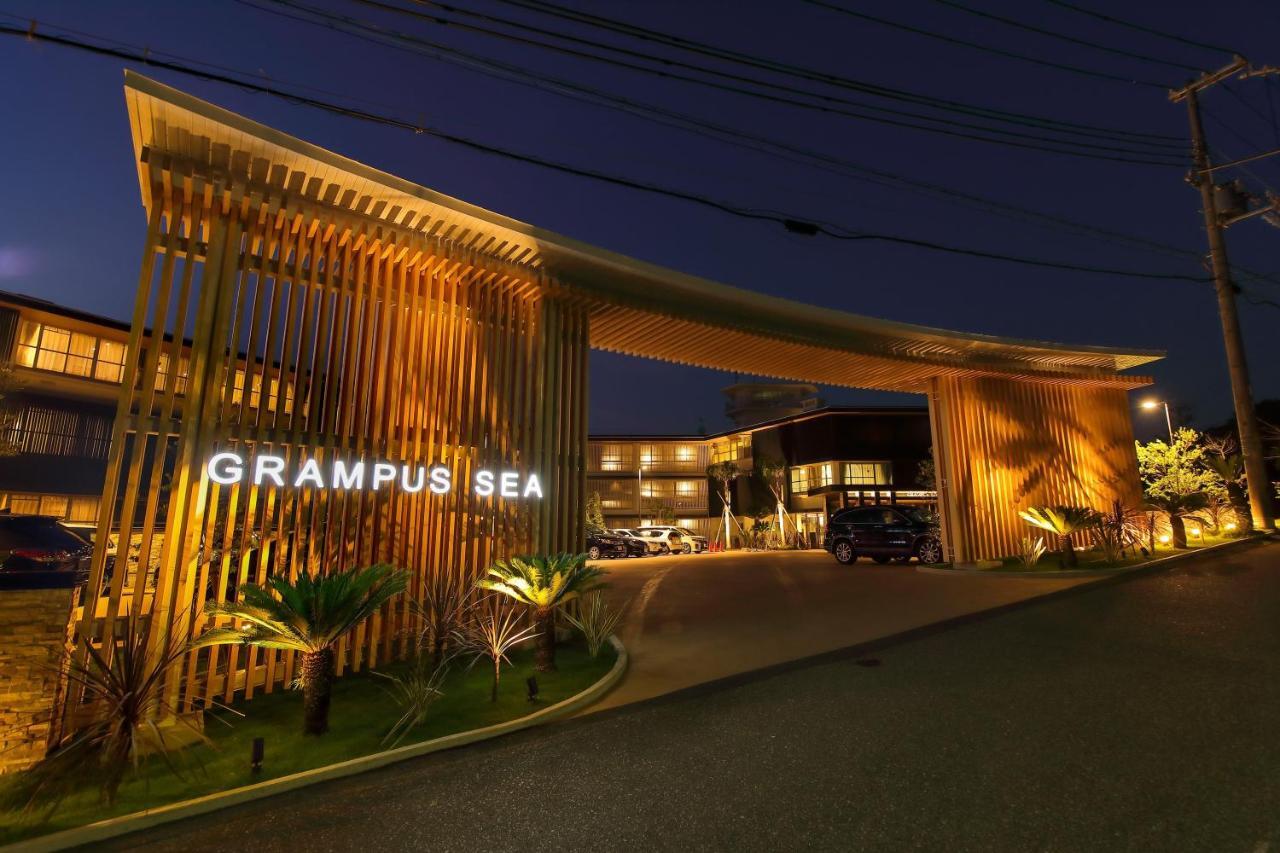 Hotel Grampus Sea Shirahama Esterno foto